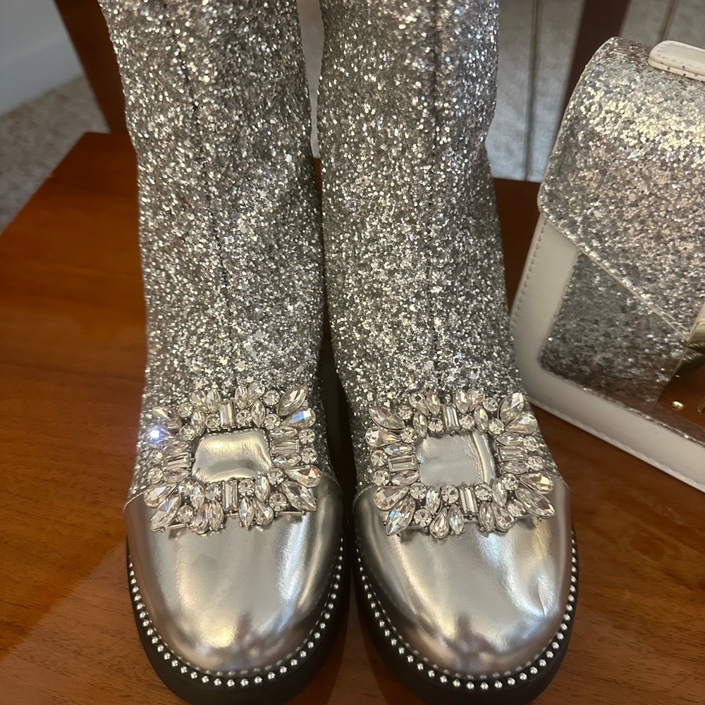 Silver bling glitter rhinestone boots New size 8.5, Boots only